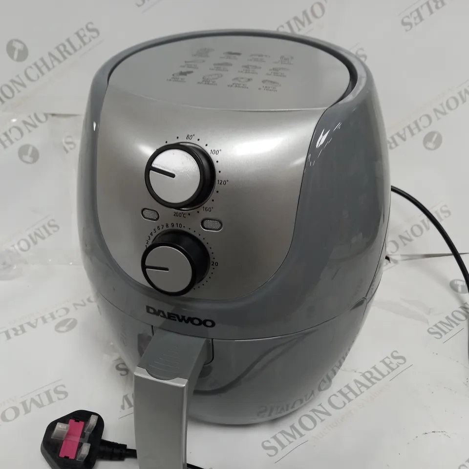 BOXED DAEWOO 4 LITRE AIR FRYER 
