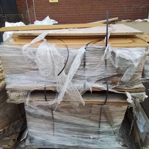 PALLET OF LARGE QUANTITY OF KITCHENS/BEDROOM REPLACEMENT CABINET DOOR/DRAWER/END PANELS IN ASSORTED SIZES