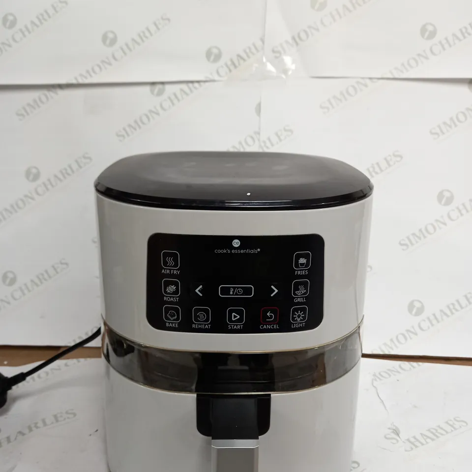 OUTLET COOK'S ESSENTIALS 4.0L AIR FRYER WITH DIGITAL VIEWING SCREEN