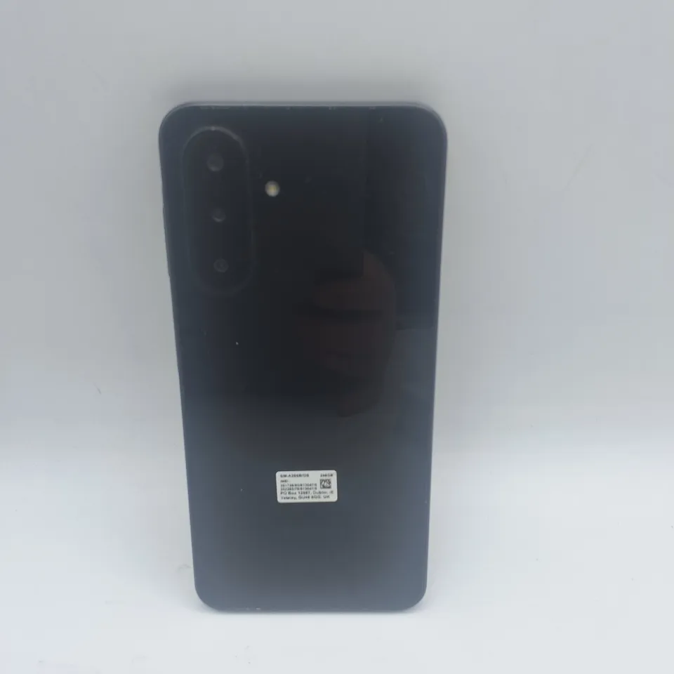 BOXED SAMSUNG GALAXY A26 5G 8/256GB IN BLACK - SM-A266B