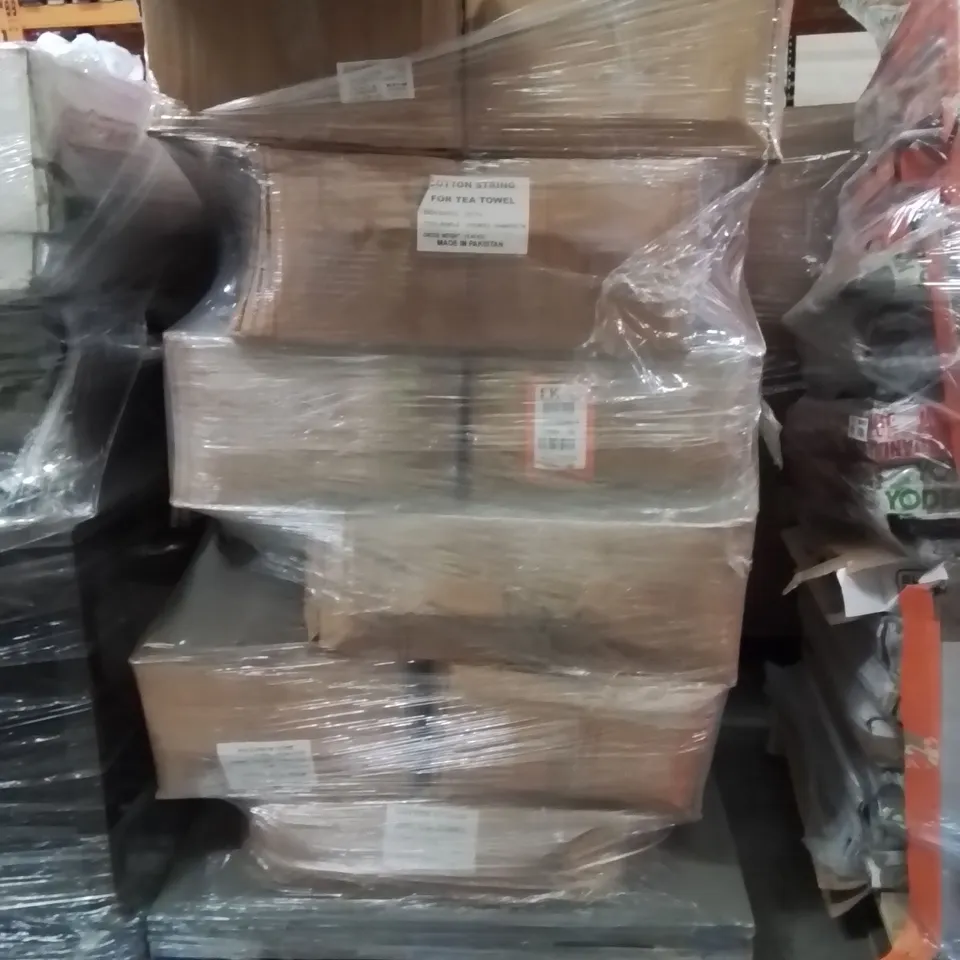 PALLET CONTAINING A LARGE QUANTITY OF COTTON STRING FOR TEA TOWELS 