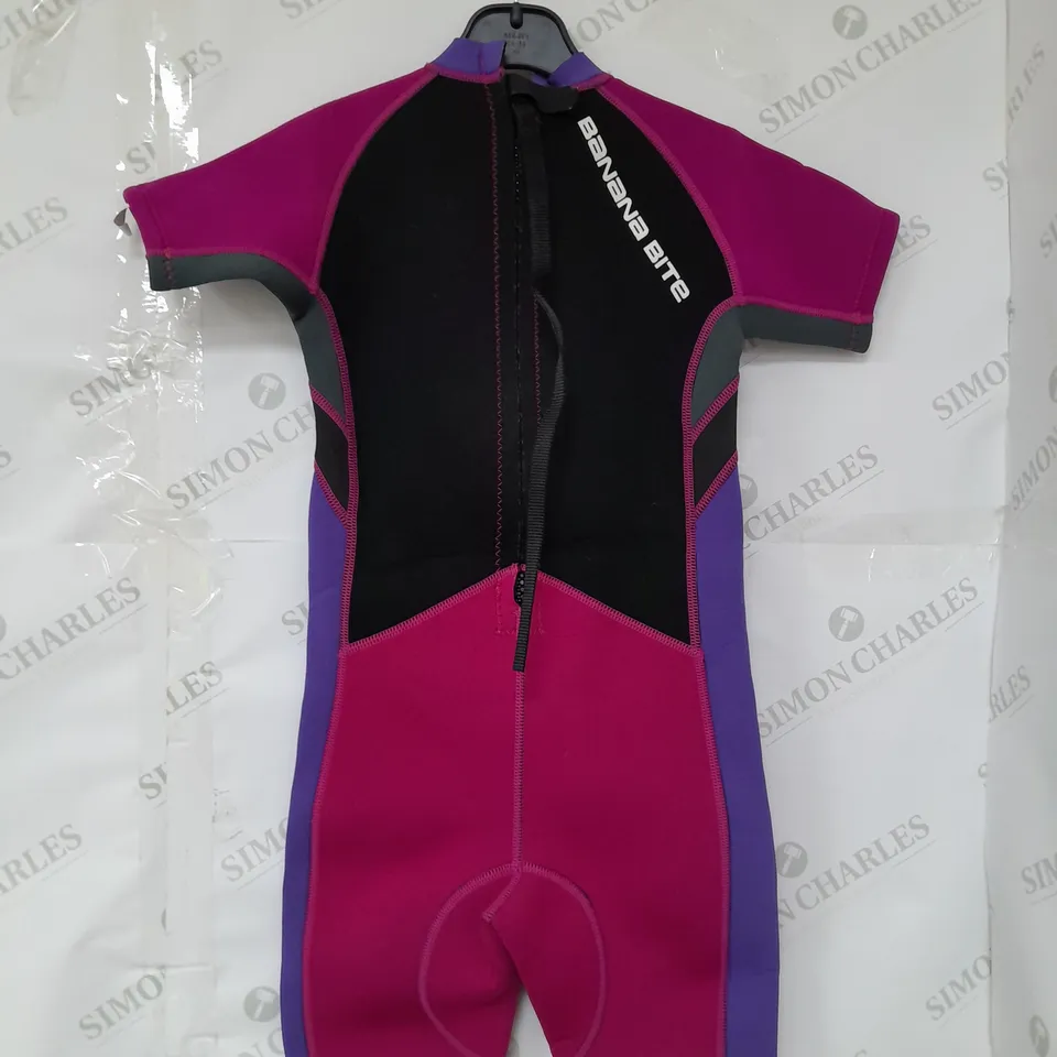 BANANA BITE CHILDS WETSUIT IN PINK/PURPLE/BLACK SIZE 9-10 YRS