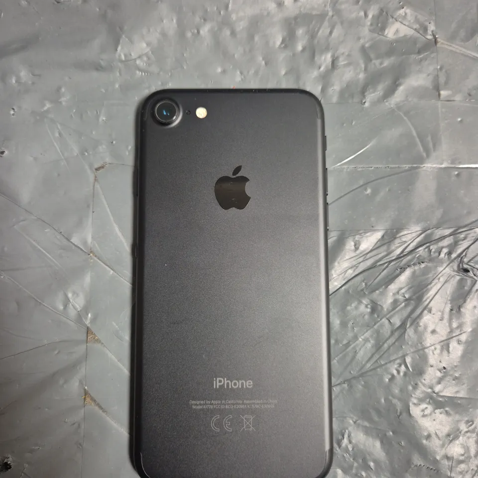 APPLE IPHONE 7 - A1778