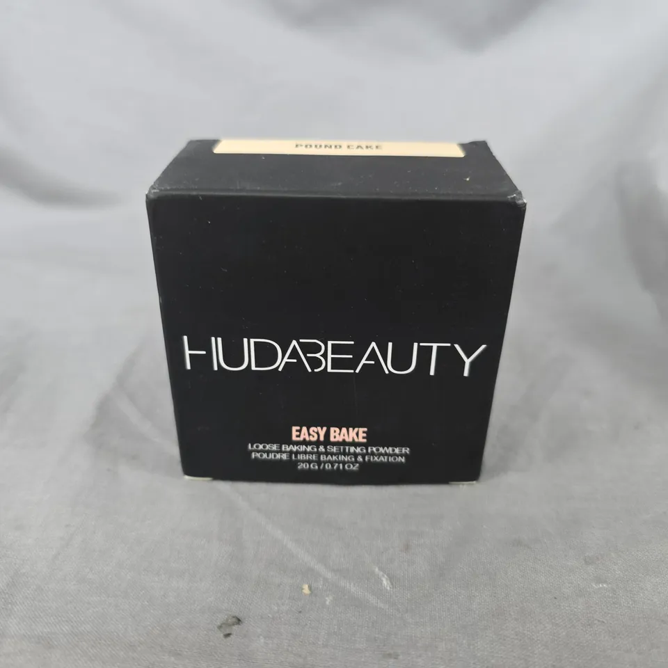 BOXED AND SEALED HUDABEAUTY EASY BAKE LOOSE BAKING & SETTING POWDER (POUND CAKE)