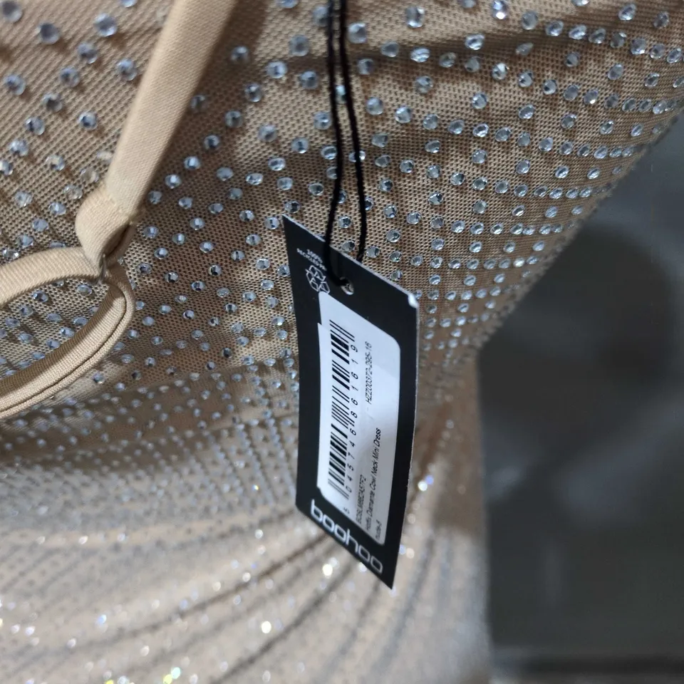 BOOHOO WOMEN’S BEIGE SEQUIN BODYCON DRESS – MINI LENGTH UK SIZE 8 