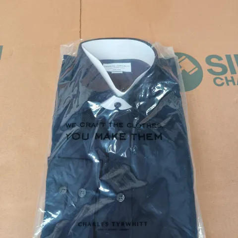 CHARLES TYRWHITT NON-IRON NAVY SHIRT WITH WHITE COLLAR β MEN'S DRESS SHIRT - SIZE UNSPECIFIED