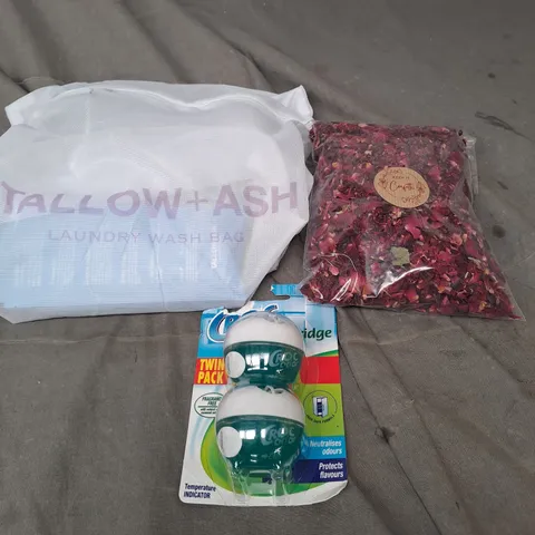 APPROXIMATELY 15 ASSORTED HOUSEHOLD PRODUCTS TO INCLUDE POT POURI, TALLOW & ASH LAUNDRY BAG AND FRIDGE ODOUR NEUTRALISERS