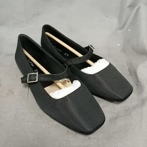 LADIES SQUARE TOE BALLERINA SHOES - BLACK - SIZE 5