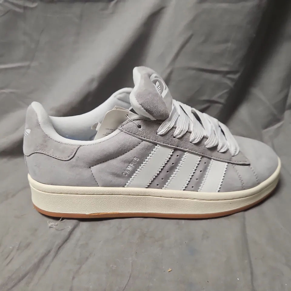 ADIDAS GREY SUEDE SNEAKERS WITH WHITE STRIPES – UK 7.5 (US 8)