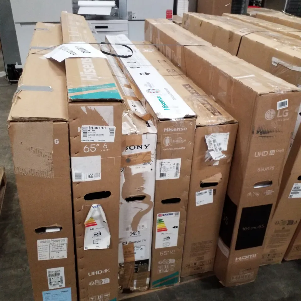 PALLET CONTAINING 6 ASSORTED SMART TVS