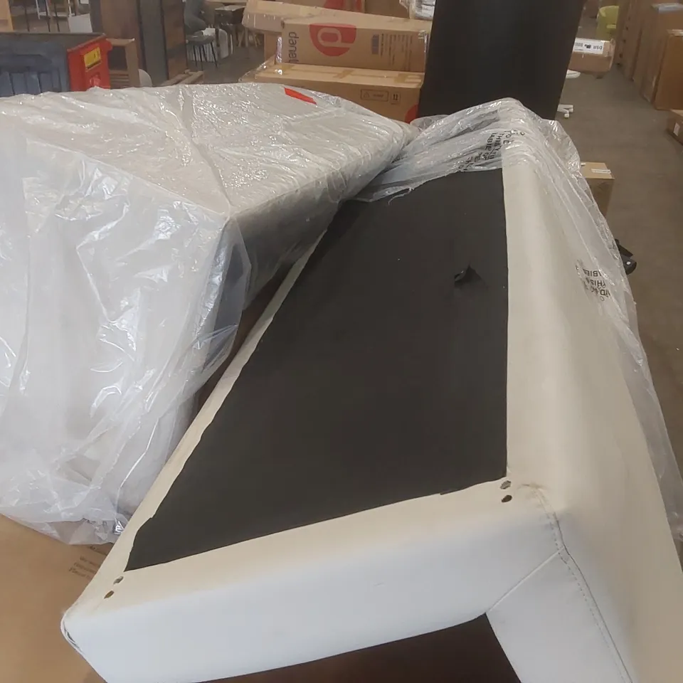 PALLET CONTAINING A VERY LARGE QUANTITY OF ASSORTED DANETTI FURNITURE PARTS 