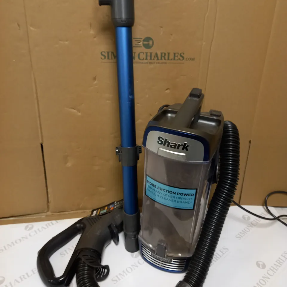 SHARK UPRIGHT VACUUM CLEANER NZ850UKT