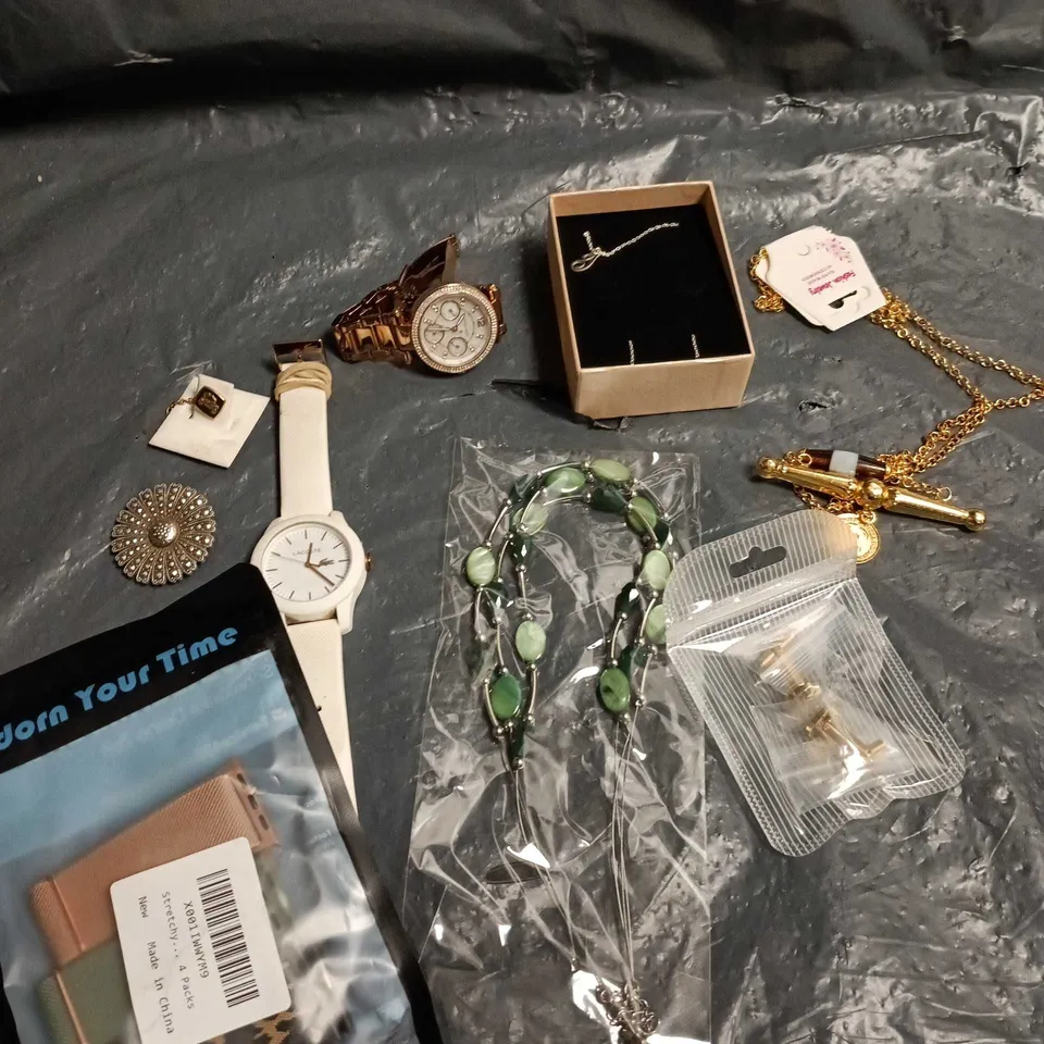 APPROXIMATELY 25 ASSORTED JEWELLERY PRODUCTS TO INCLUDE EARRINGS, WATCH, BRACELETS ETC 