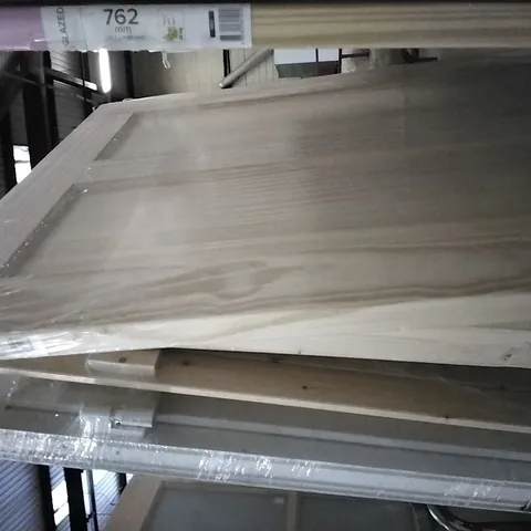 4 PANEL CLEAR PINE INTERNAL DOOR 838 X 1981MM