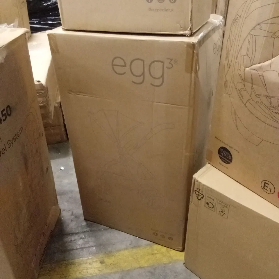 BOXED EGG³ STROLLER, CARRYCOT, INFANT CARRIER SEAT AND ACCESSORIES PACK (4 BOXES)