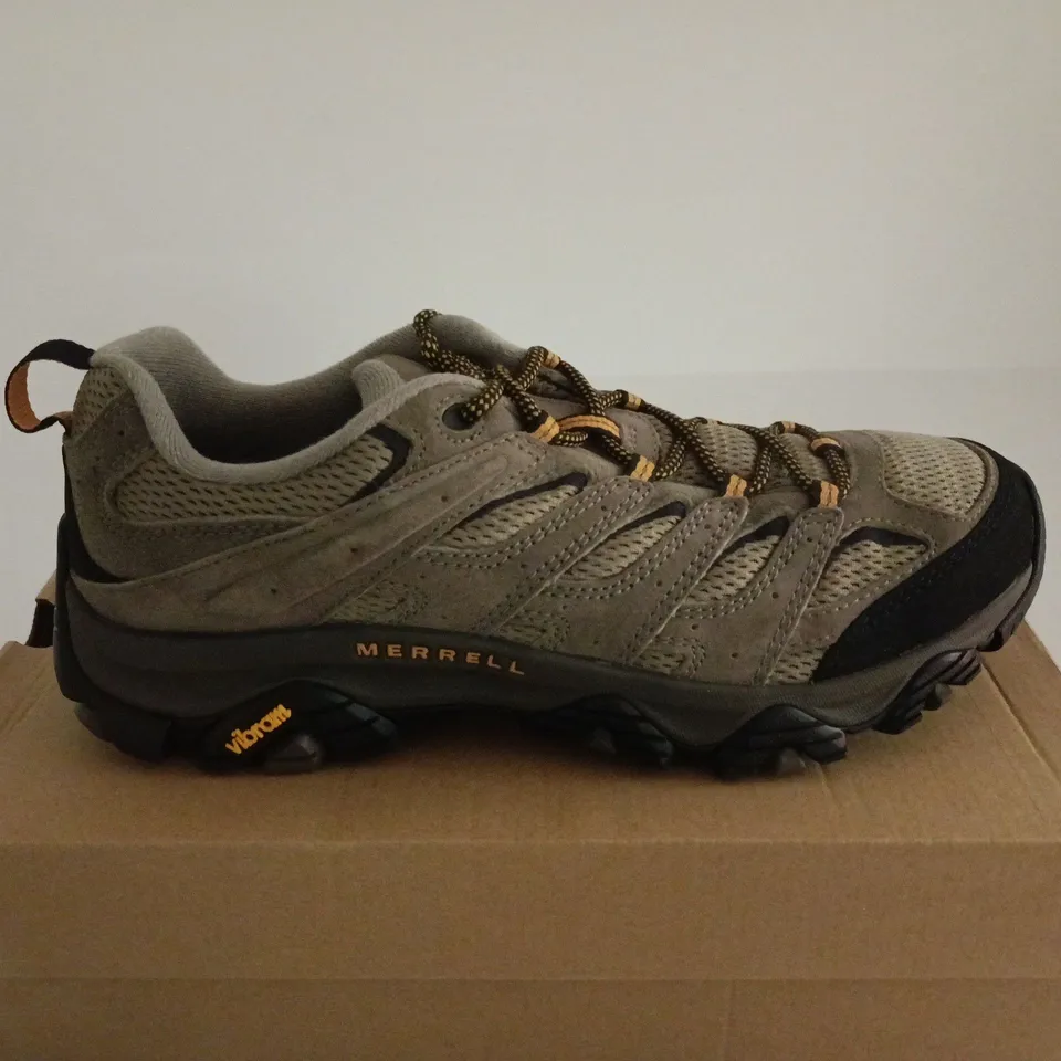 MERRELL MOAB 3 PECAN UK 10 SHOES BOXED