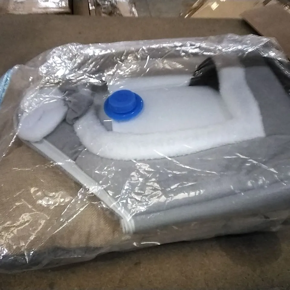 MINI PET HOUSE FOR BUNNIES