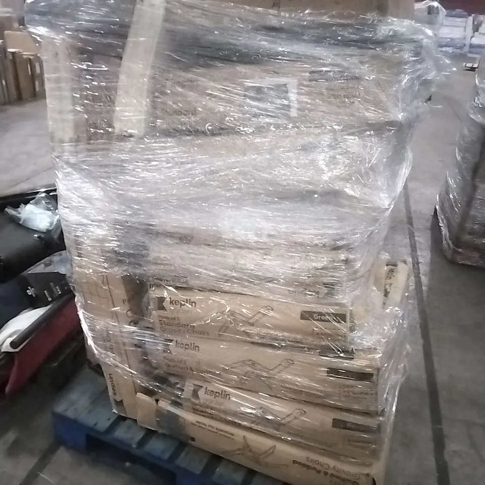 PALLET CONTAINING A LARGE QUANTITY OF ASSORTED GRAVITY CHAIRS