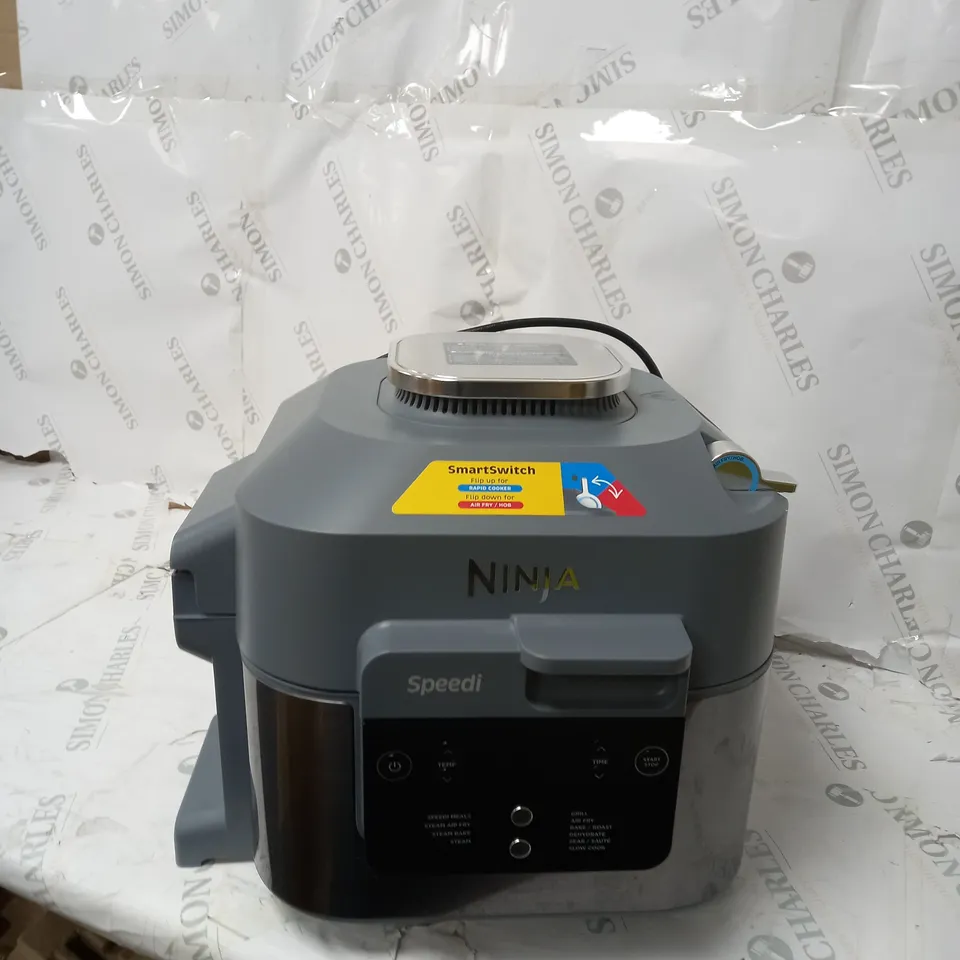 BOXED NINJA SPEEDI 10-IN-1 5.7L RAPID-COOKER & AIR FRYER ON400UK