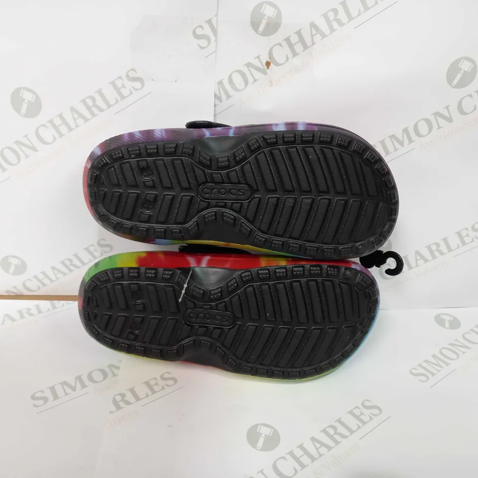 CROCS CLASSIC LINED TYE DYE - EU 36-37