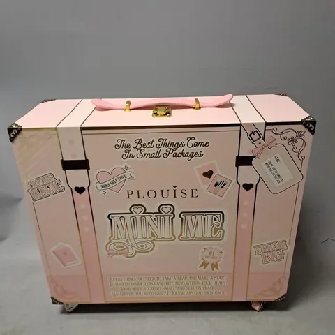 PLOUISE MINI ME TRAVEL CASE IN PINK