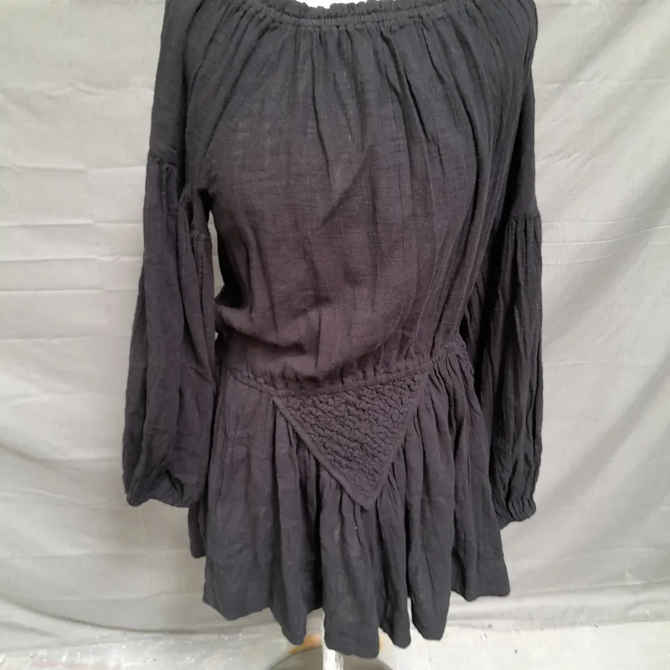 FREE PEOPLE OVERSIZED ELASTICATED DRESS IN BLACK SIZE S