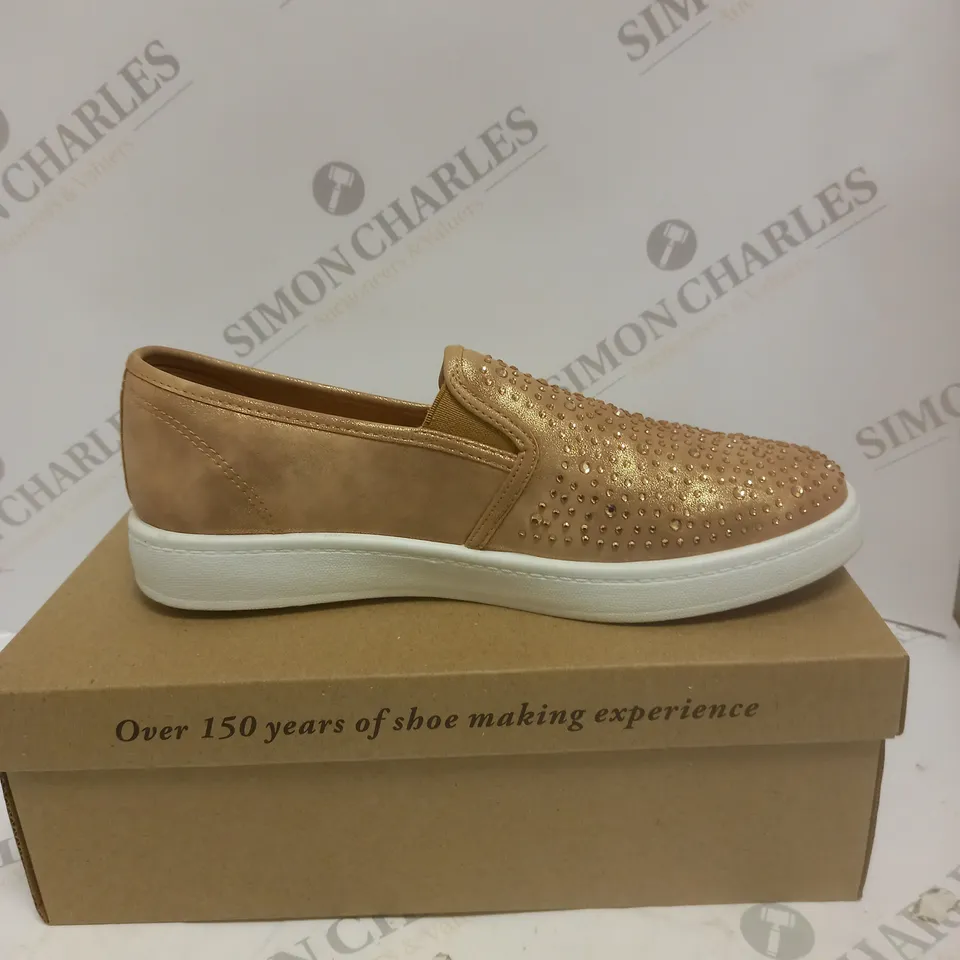 BOXED PAIR OF CUSHION WALK DIAMANTE SLIP ON SHOES IN ROSE GOLD - SIZE 7