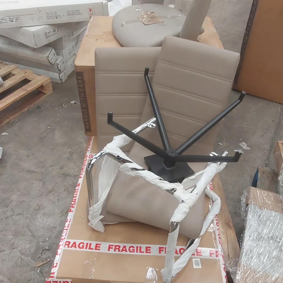 PALLET CONTAINING A LARGE QUANTITY OF ASSORTED DESIGNER FURNITURE PARTS