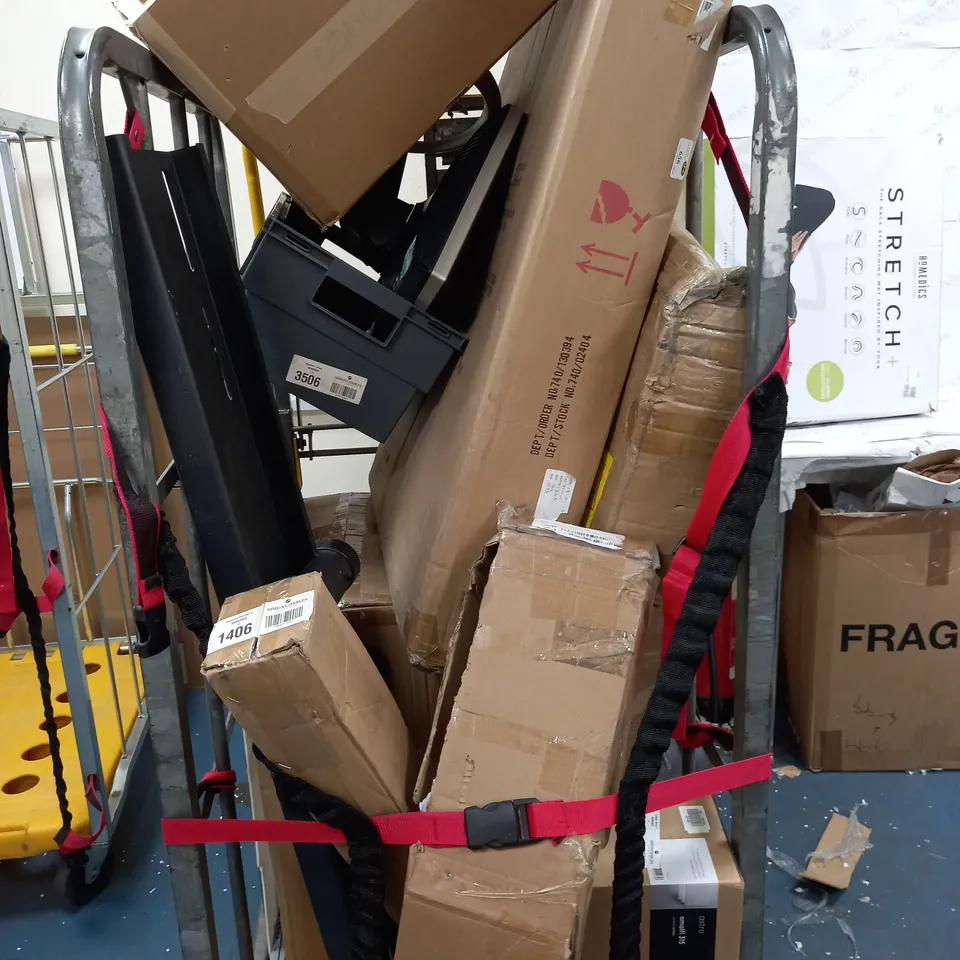 CAGE OF ASSORTED ITEMS TO INCLUDE AMALFI 315 LIGHT, MONITOR, VINYL UETC - COLLECTION ONLY