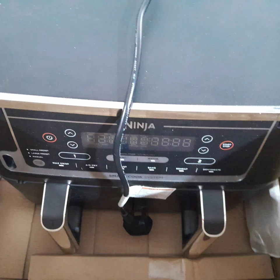 BOXED NINJA FOODI MAX 9.5L DUAL ZONE AIRFRYER AF451UK