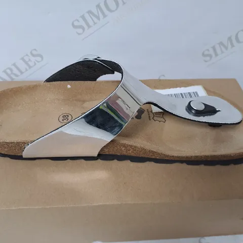 BONOVA OPEN TOE SANDAL SILVER SIZE 5