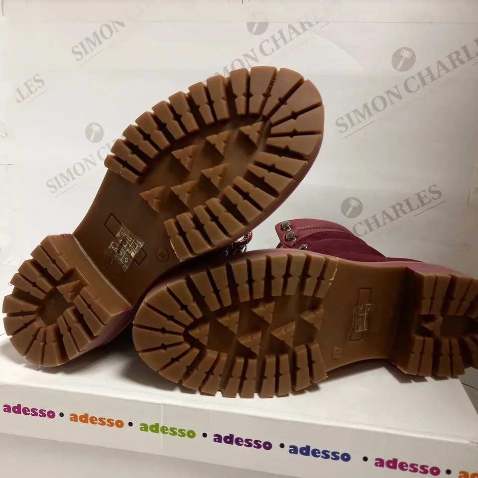 ADESSO RESIST HIKING BOOTS BERRY SIZE 6