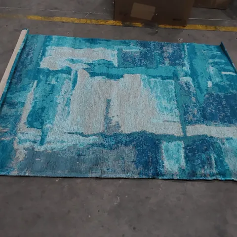 SMART HALI AQUA RUG // SIZE: 135 X 200cm