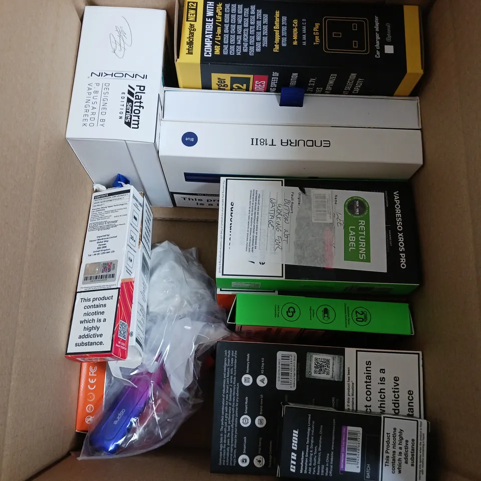 APPROXIMATELY 20 VAPES, E-CIGARETTES & ACCESSORIES TO INCLUDE - VAPORESSO LUXE Q2 - ASPIRE GOTEK PRO - VAPORESSO XROS PRO - ETC