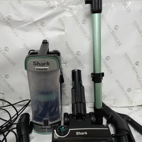 BOXED SHARK STRATOS UPRIGHT VACUUM CLEANER WITH PET-TOOL & CAR KIT NZ860UK - COLLECTION ONLY