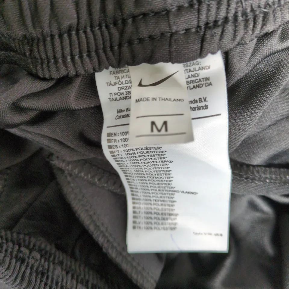 NIKE CHELSEA FC SHORTS – BLACK WITH DIAGONAL YELLOW STRIPE, MEN'S MEDIUM