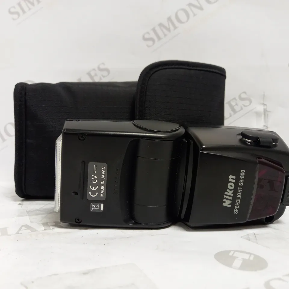 NIKON SPEEDLIGHT SB-800 CAMERA FLASH