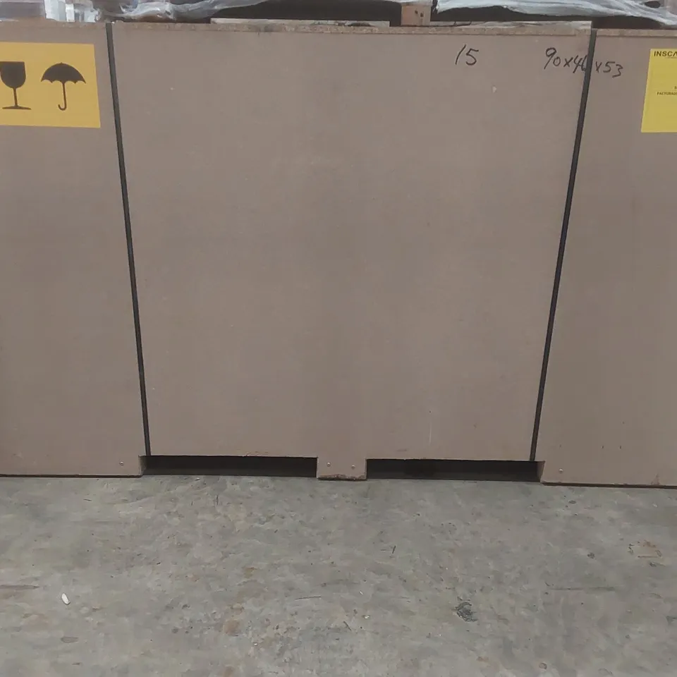 PALLET CONTAINING COMMERCIAL DISPLAY UNIT PARTS