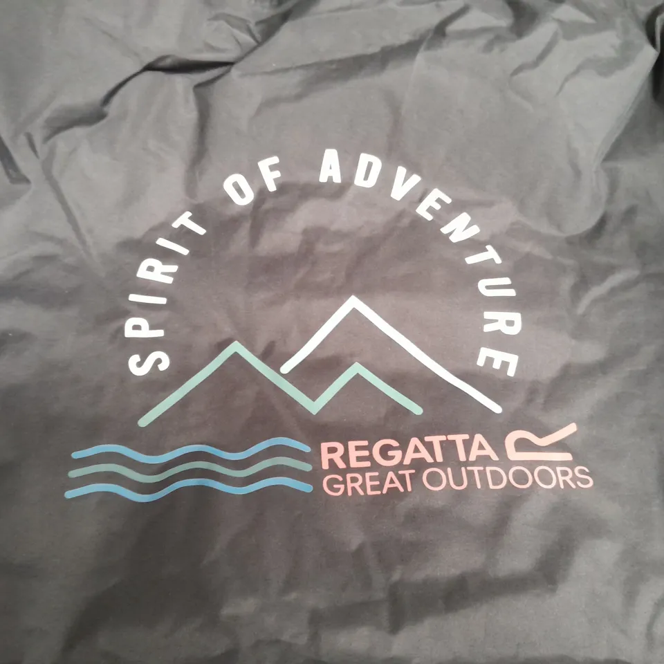 REGATTA ADULT WATERPROOF ROBE - UK S/M