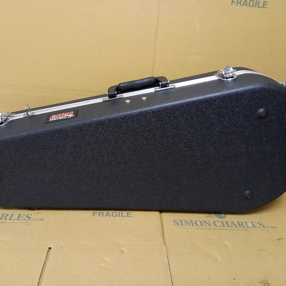 GATOR CASE MANDOLIN DELUX MOLDED CASE FOR MANDOLINS - CASE ONLY
