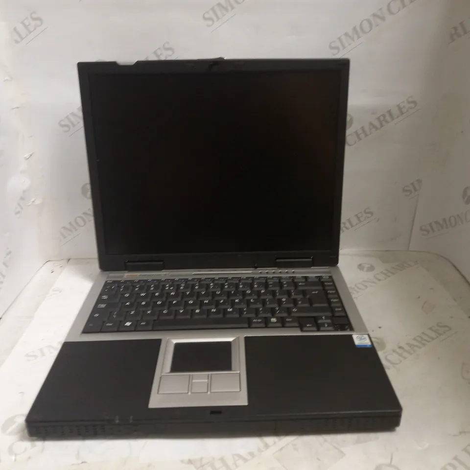ERGO G200B LAPTOP