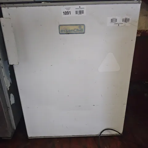 ESSENCHILL COMMERCIAL UNDER COUNTER FRIDGE WHITE