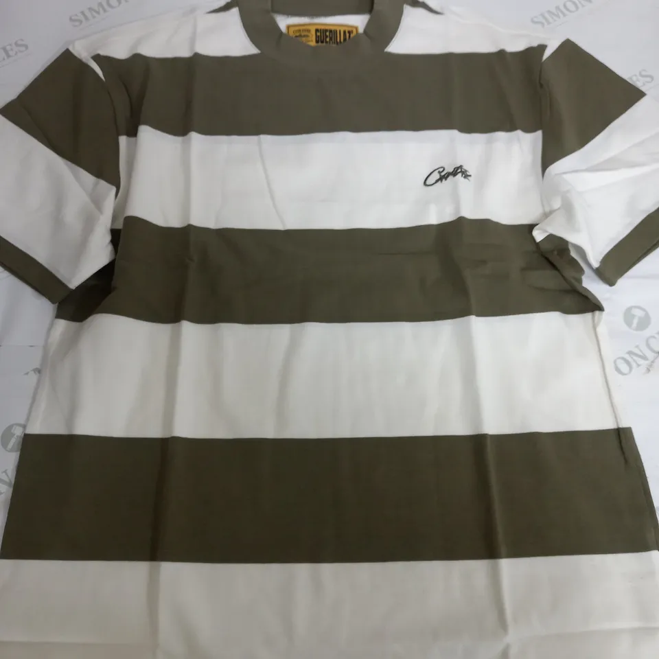CORTEIZ GUERILLAZ KHAKI & WHITE STRIPE T-SHIRT - MEDIUM
