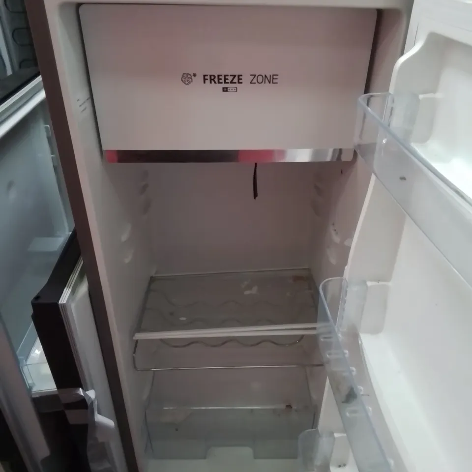 HISENSE RR220D4ADF 52CM FREESTANDING RETRO FRIDGE - UNPROCESSED RAW RETURN