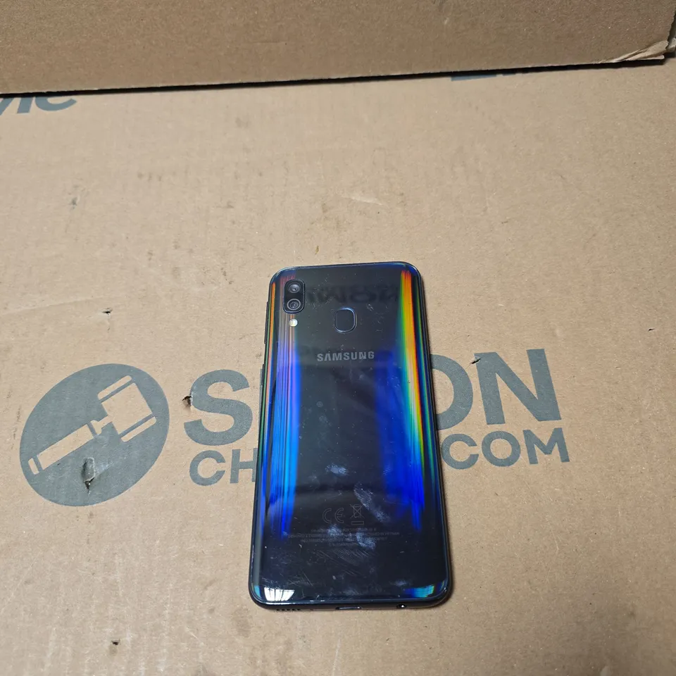 SAMSUNG GALAXY A40 SMARTPHONE 