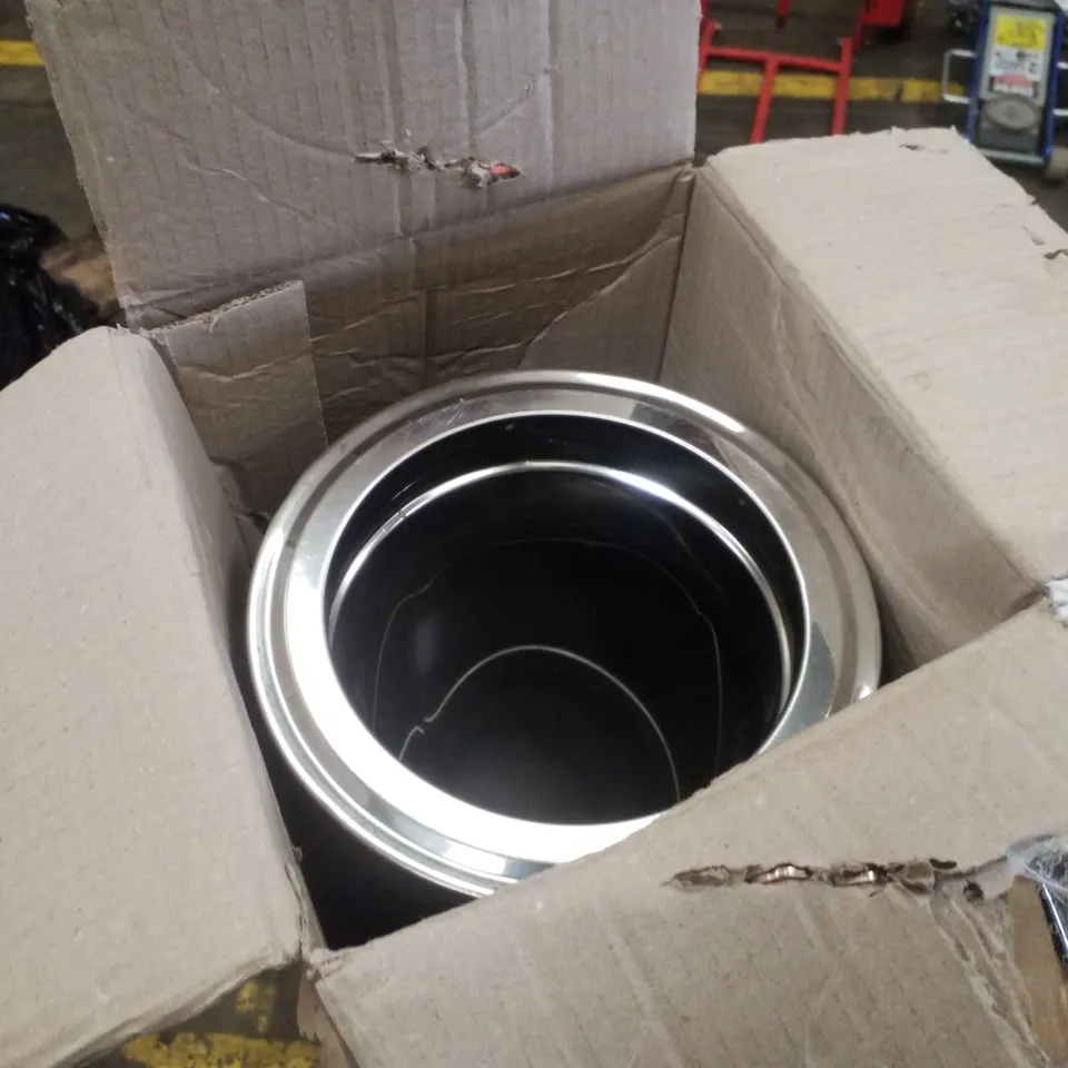 BOXED 6" BLACK ADJUSTABLE STRAIGHT FLUE PIPE (510-890MM)