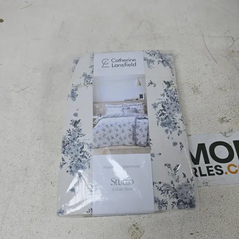 CATHERINE LANSFIELD DOUBLE DUVET SET – STUDIO COLLECTION, FRILL DETAIL