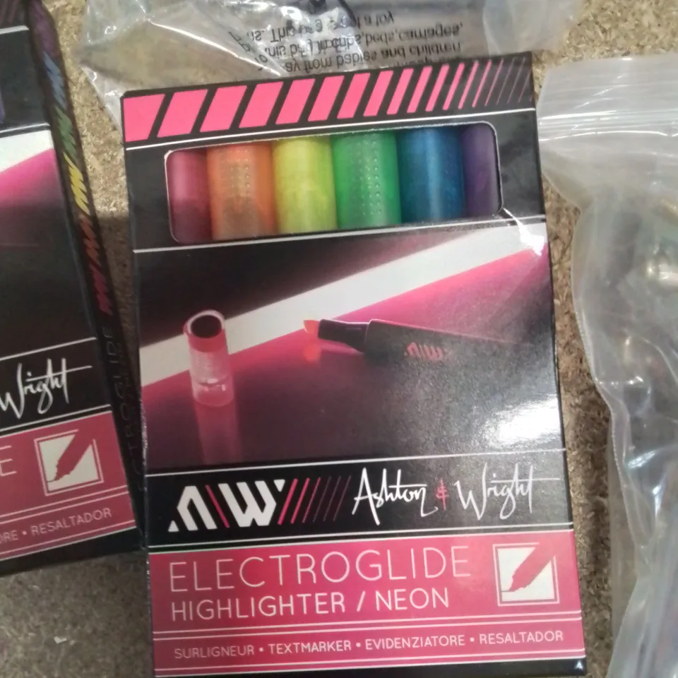 APPROXIMATELY 10 BRAND NEW BOXED ITEMS.