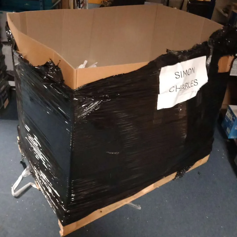 PALLET CONSISTING OF A LARGE QUANTITY OF AA PROTECT IT PRO 12.9" ANTI SHOCK SLEEVES