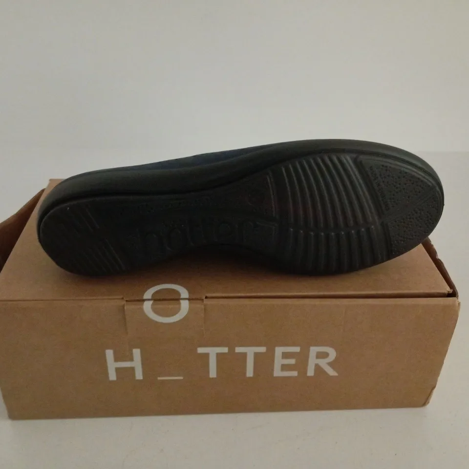 HOTTER LIVVY II EXTRA WIDE AQUATIC BLUE SIZE 7 BOXED